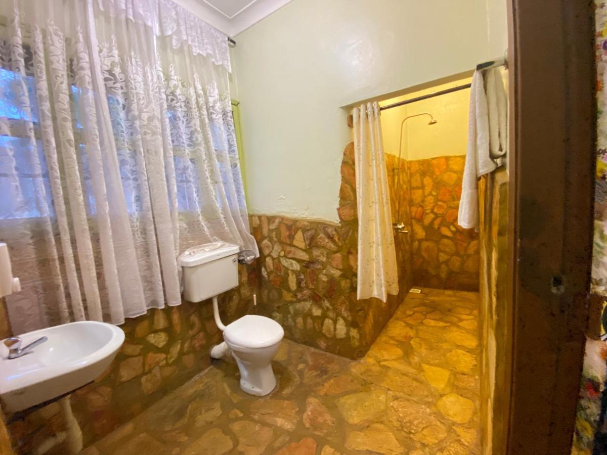 Afro Smile Hotel And Guest House-Jinja Eksteriør bilde