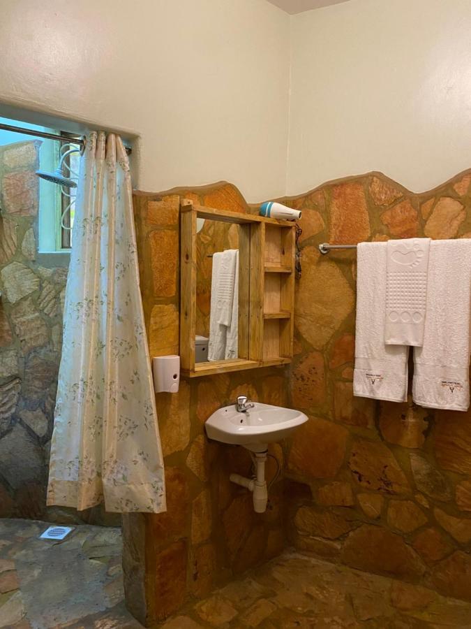 Afro Smile Hotel And Guest House-Jinja Eksteriør bilde