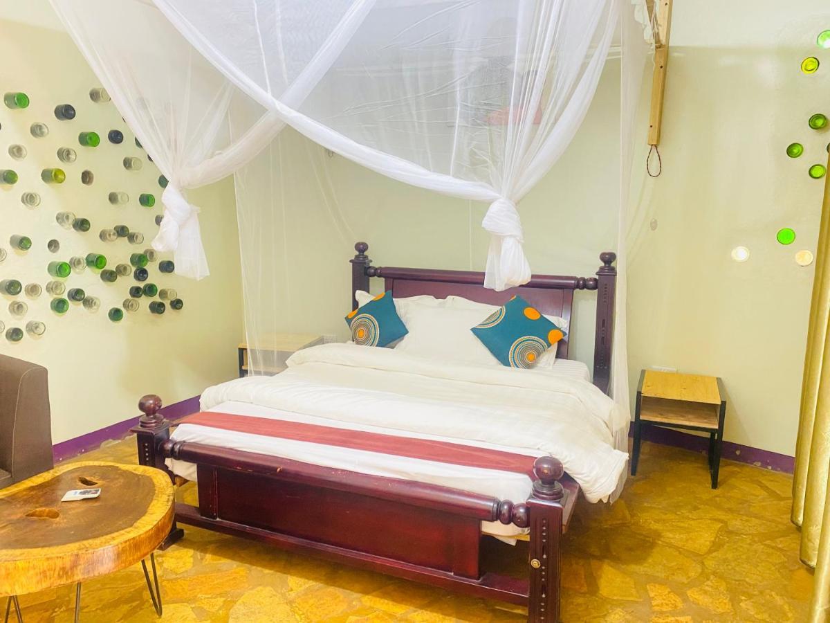 Afro Smile Hotel And Guest House-Jinja Eksteriør bilde